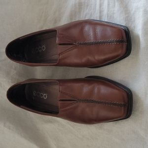 ECCO BROWN LEATHER LOAFERS size 37